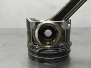 Piston VOLKSWAGEN PASSAT VARIANT (3C5)