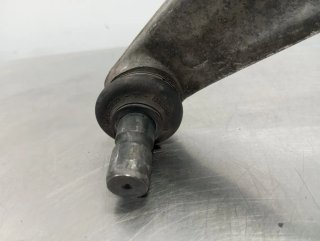 Brazo suspension superior delantero izquierdo