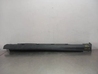 Faldon lateral FORD FOCUS BERLINA (CEW)