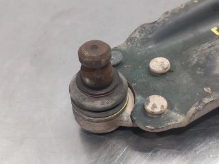 Brazo suspension inferior delantero izquierdo