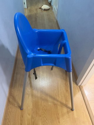 Trona Ikea Azul y Blanca
