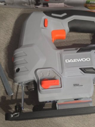 Sierra de calar Daewoo 18V Litio