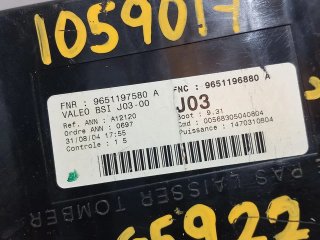 Caja reles / fusibles PEUGEOT 307 BERLINA (S2)
