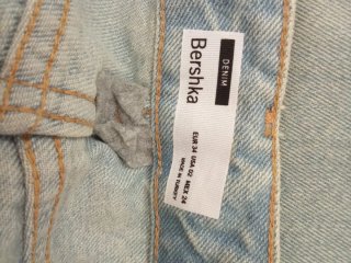 Pantalón vaquero Bershka ancho