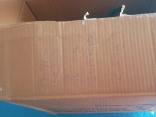 ref. A11. Perchas de plástico para ropa de adulto