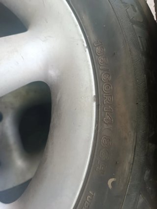 4 Llantas 14 con Neumáticos Firestone