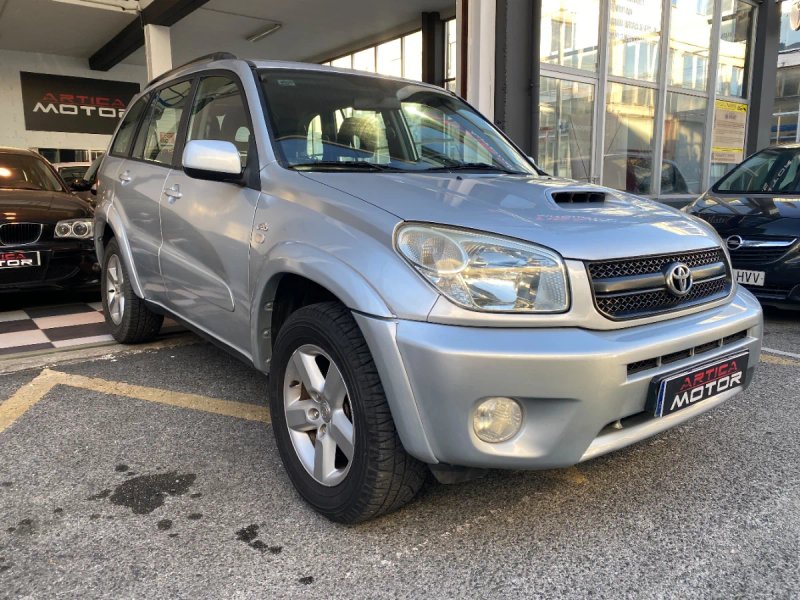 Toyota RAV4 2.0 D4-D Luna 2005