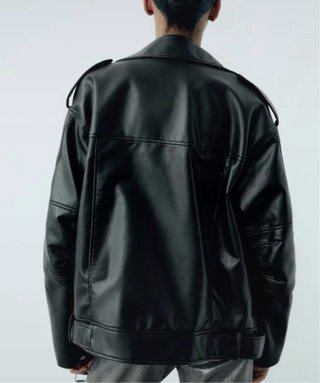 Chaqueta Cuero Oversize Negra