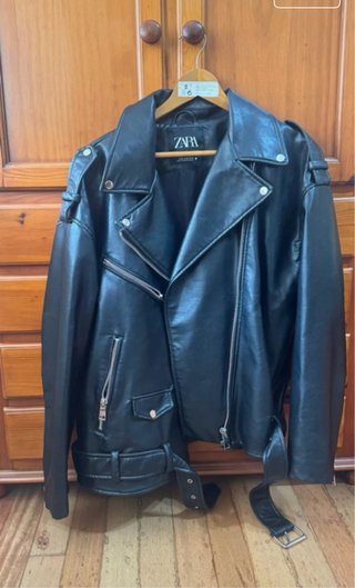 Chaqueta Cuero Oversize Negra