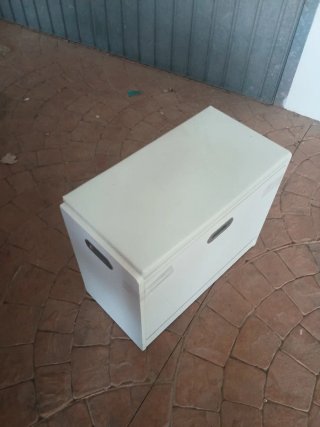 Zapatero con asiento