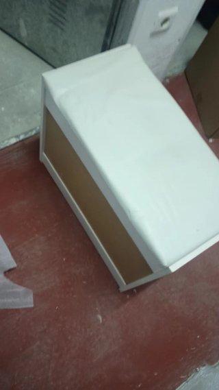 Zapatero con asiento