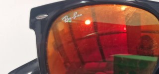Gafas de Sol Ray-Ban Wayfarer Negras Rojas