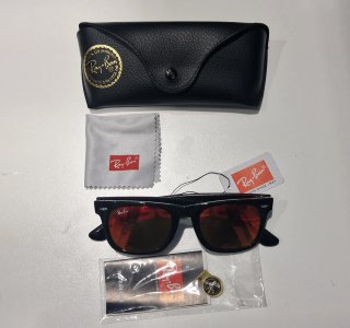Gafas de Sol Ray-Ban Wayfarer Negras Rojas