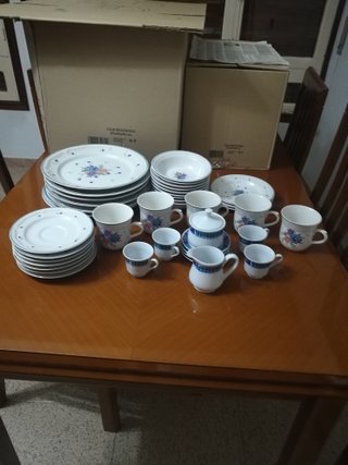 Lote Vajilla y Juego de Café