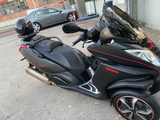 Peugeot Metropolis 400 RXR Negra/Roja