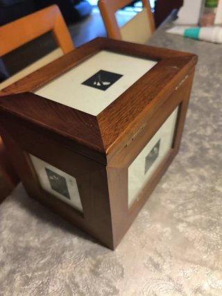 Portafotos de madera con marco