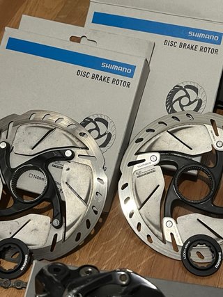 Grupo Shimano Ultegra Di2 11v