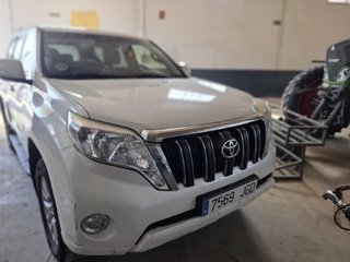 Toyota Land Cruiser 2015 2.8 D-4D