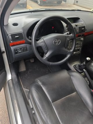 Toyota Avensis 2006