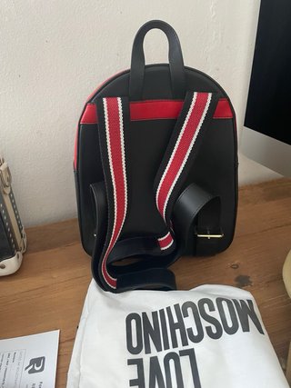 Mochila Love Moschino Corazones Negra Roja