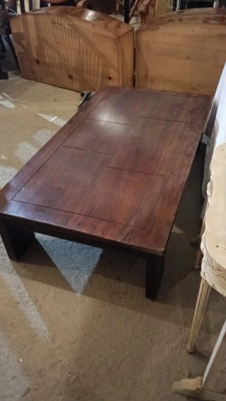 Mesa de centro de madera maciza