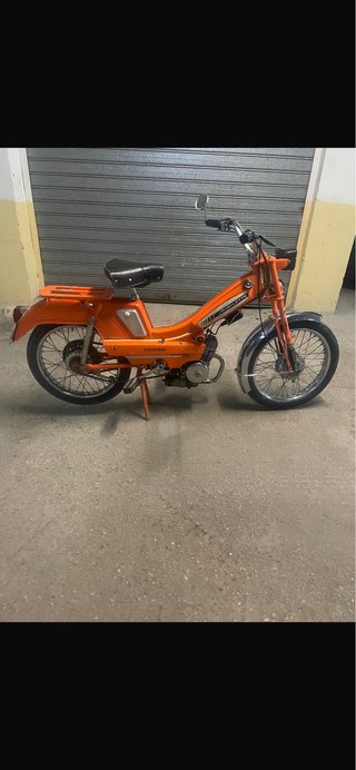 Mobylette Naranja