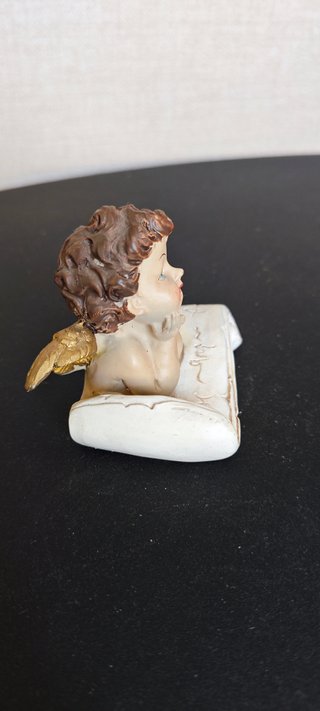 Statua angelo con libro soprammobile
