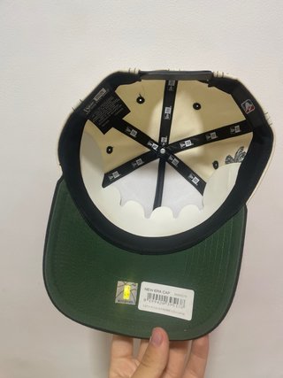 Gorra New Era Lakers Beige y Negra