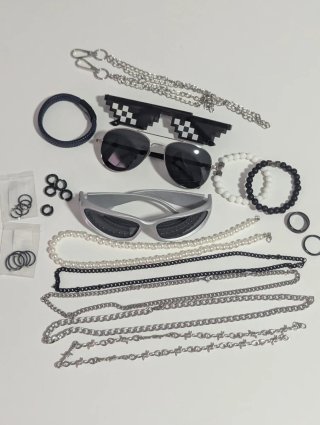 Lote Accesorios Ropa: Gafas, Cadenas, Pulseras