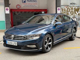 Volkswagen Passat 2.0 TDI R-Line año 2020