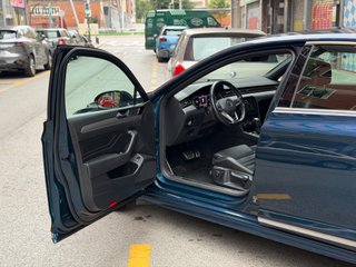 Volkswagen Passat 2.0 TDI R-Line año 2020