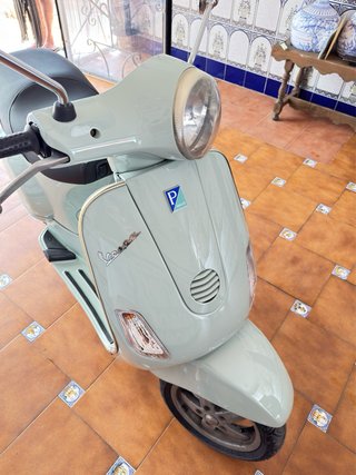 Vespa Piaggio 125 Verde