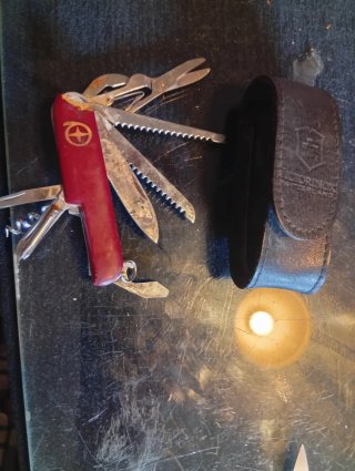 Funda Victorinox Suiza Cuero Negra