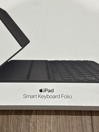 Teclado Apple iPad Smart Folio 12,9”