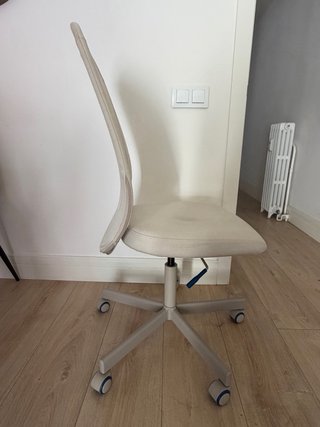 Silla de escritorio Ikea beige y gris