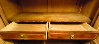 Armario antiguo madera con espejo