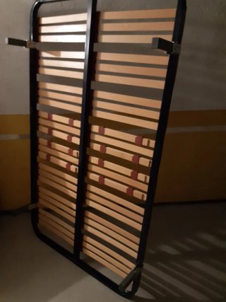 Somier multilaminas 105x180 con patas nuevo