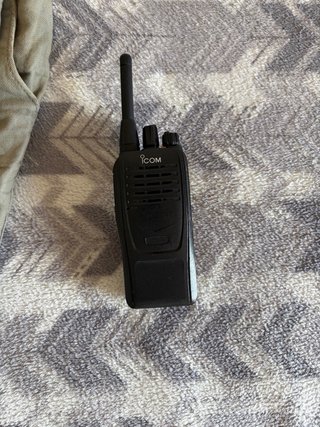 Walkie Talkie Icom IC-F29SR2 + mando ps4