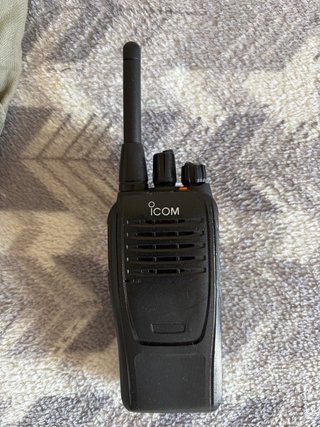 Walkie Talkie Icom IC-F29SR2 + mando ps4