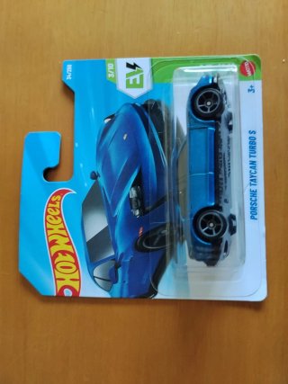 Coches Hot Wheels en Caja