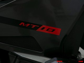 YAMAHA MT-10
