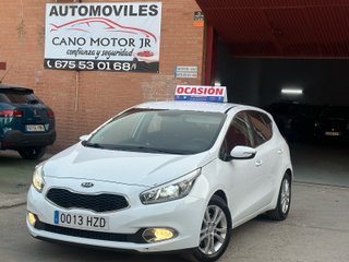 Kia cee'd Kia cee'd 1.4 CRDi WGT 90cv Maracaná