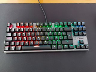 Teclado mecánico Krom Kernel TKL Outemu Red