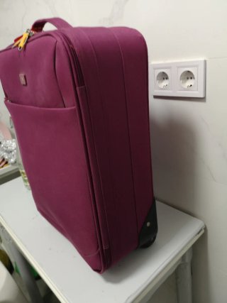 Maleta de cabina morada