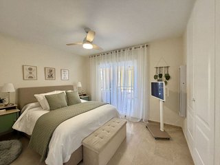 Piso en venta en Calaburra - Chaparral en Mijas