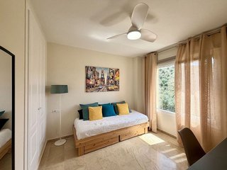 Piso en venta en Calaburra - Chaparral en Mijas