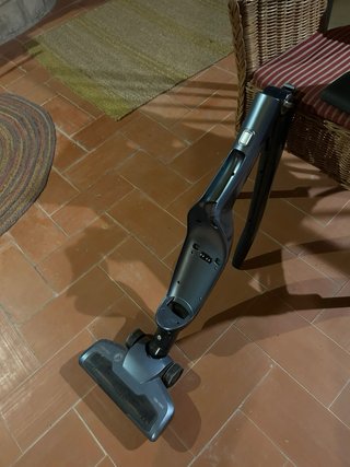 Aspirador escoba Grundig VCH 9130