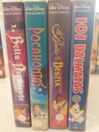 13 Películas VHS Disney Clásicos (Español)