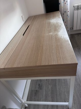 Escritorio Ikea Madera y Metal