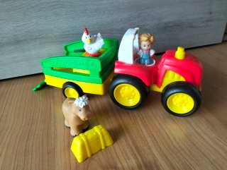 Tractor cantarín y coche de juguete RUN &GO